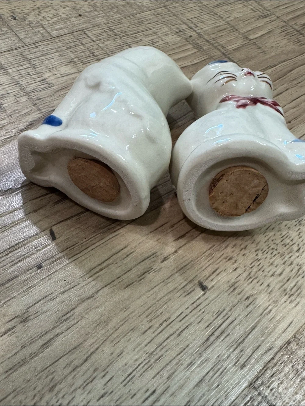 Vintage “Puss ‘N Boots” salt and pepper shakers for 1940-1950